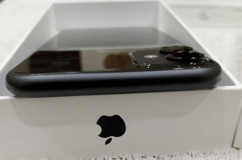 IPHONE 11 64GB NON PTA JV BLACK 4