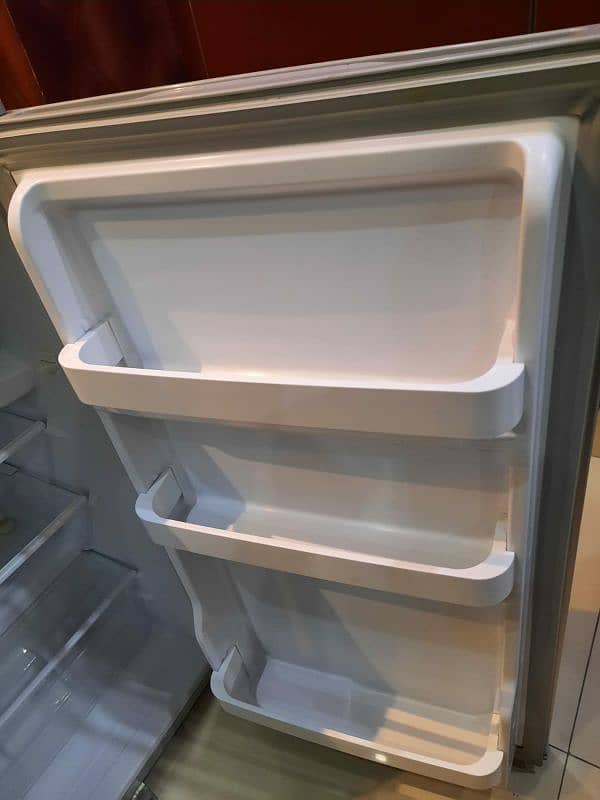 Room Refrigerator / Fridge 5