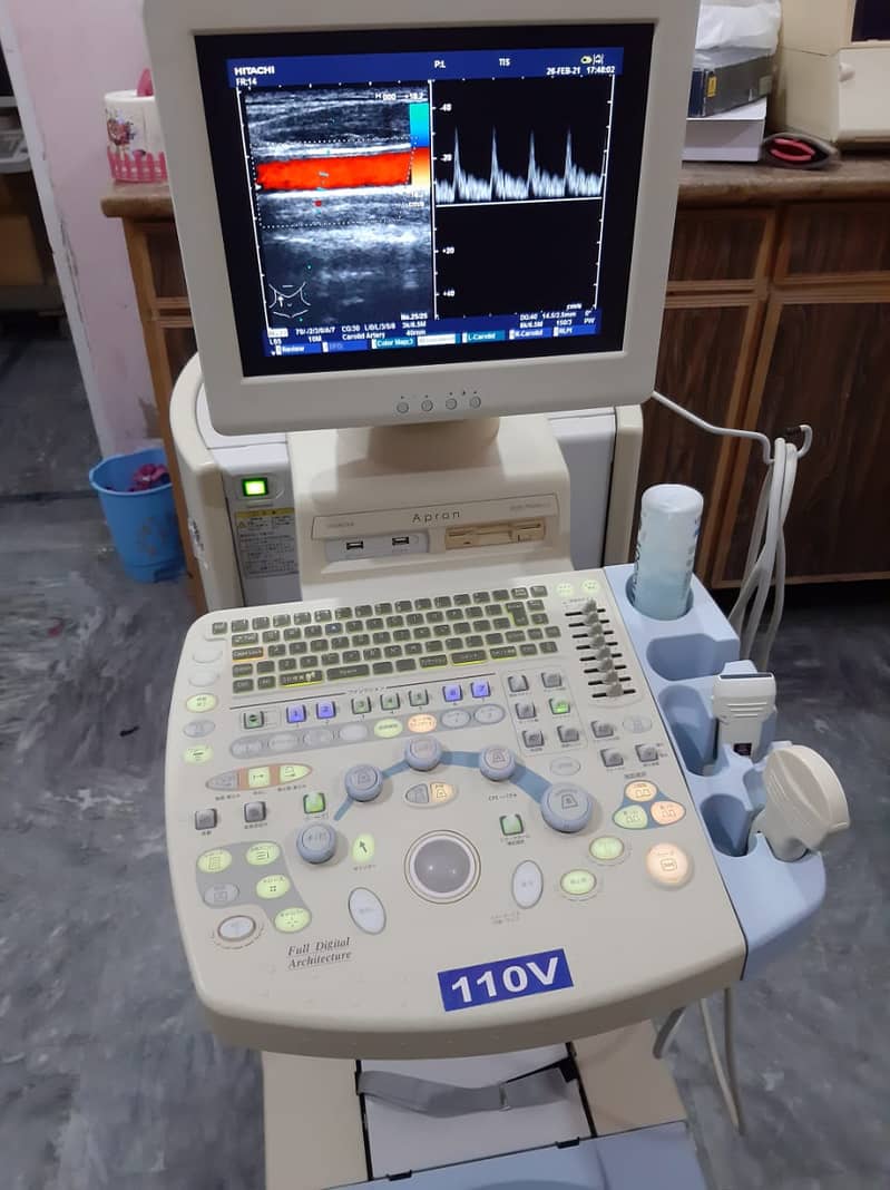 HITACHI EUB-7000 ULTRASOUND DOPPLER ECHOCARDIOGRAPHY MACHINE 1