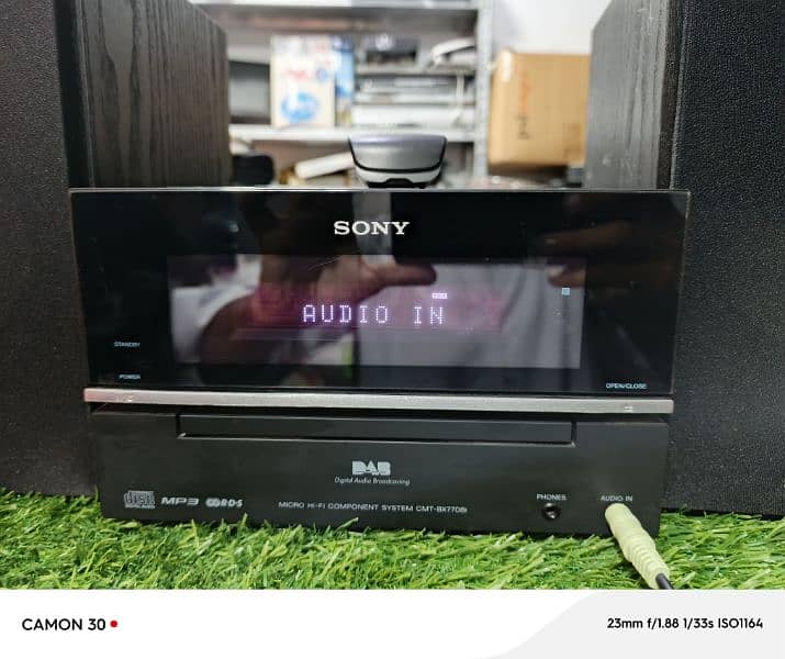 Sony HCDBX77DBI Mini Hi-Fi with DAB Radio and iPod Dock original U. K 9