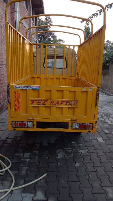 Brand New Tez Raftar Rikshaw Loader 4