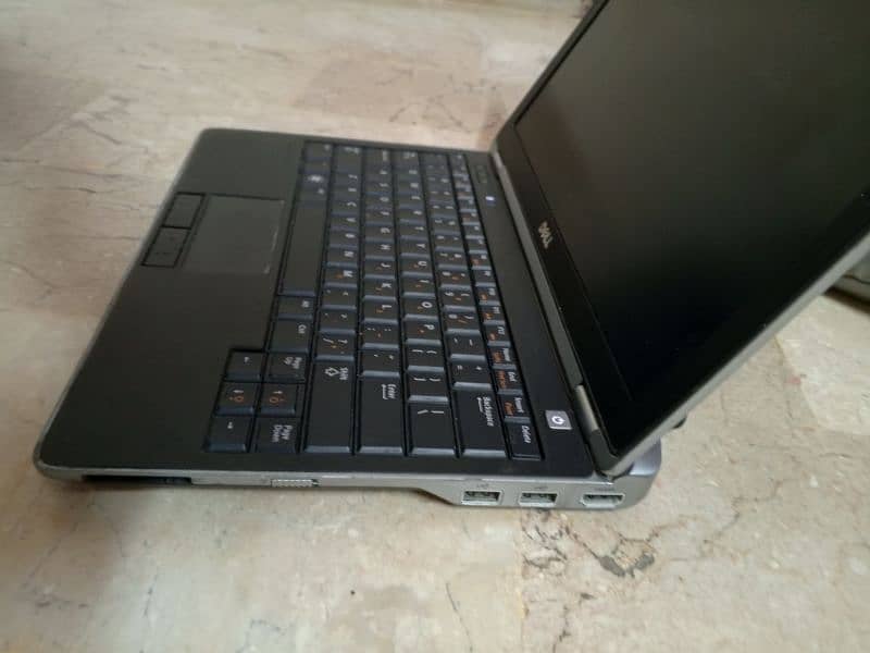 Dell Core i3 2nd generation laptop 1