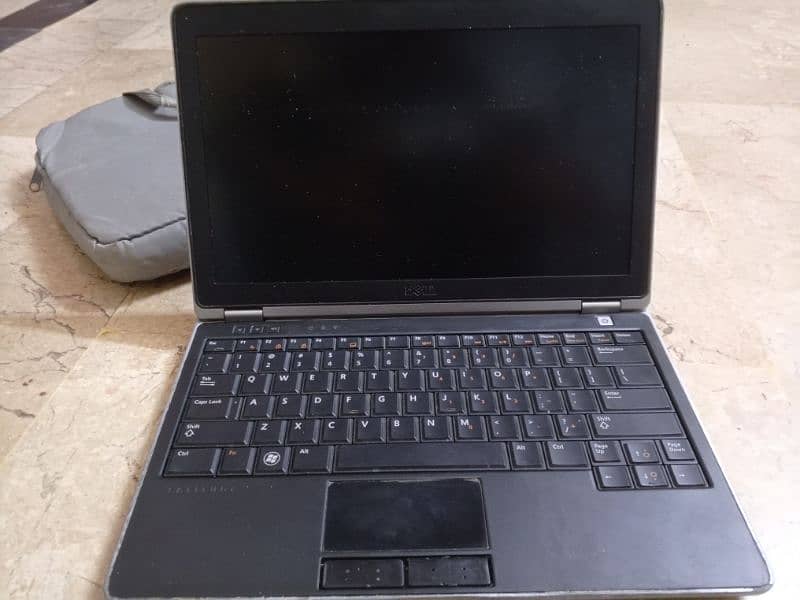 Dell Core i3 2nd generation laptop 3