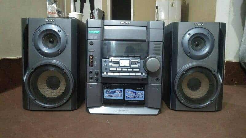 Sony amplifier and speakers set 0