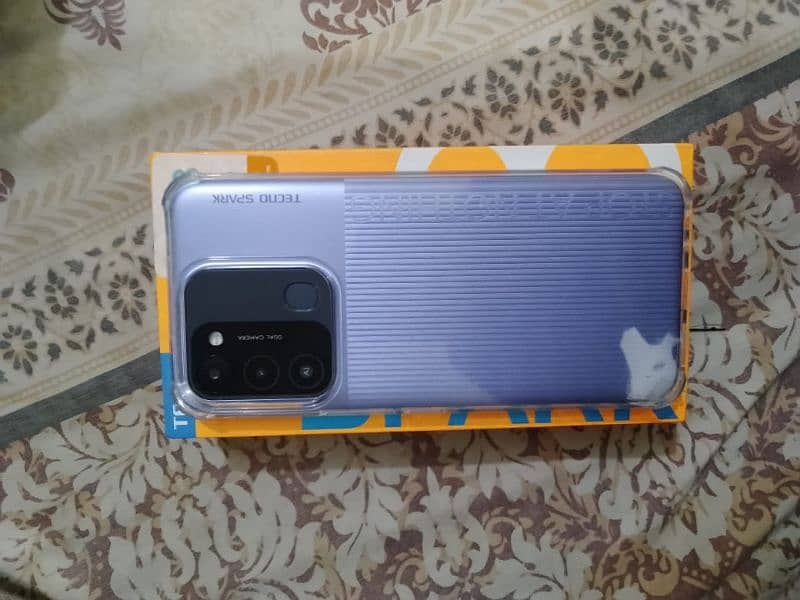 Tecno Spark 8C just open box 1