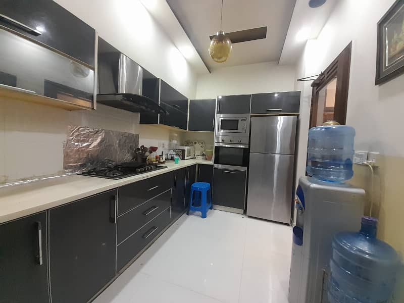 10 MARLA FULLY FURNISHED LAVISH HOUSE FOR RENT IN DHA PHASE 5. 14