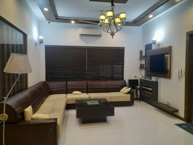 10 MARLA FULLY FURNISHED LAVISH HOUSE FOR RENT IN DHA PHASE 5. 24