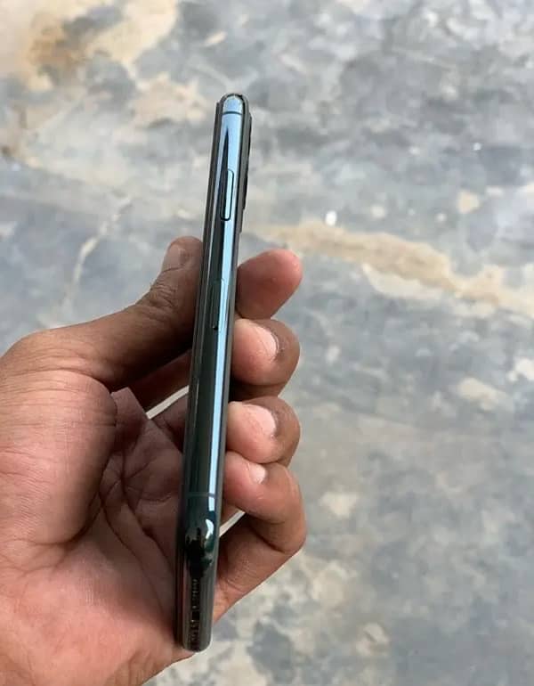 iPhone 11pro 256gb non pta factory unlock 3