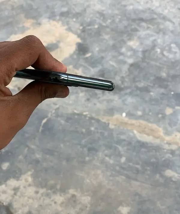 iPhone 11pro 256gb non pta factory unlock 4