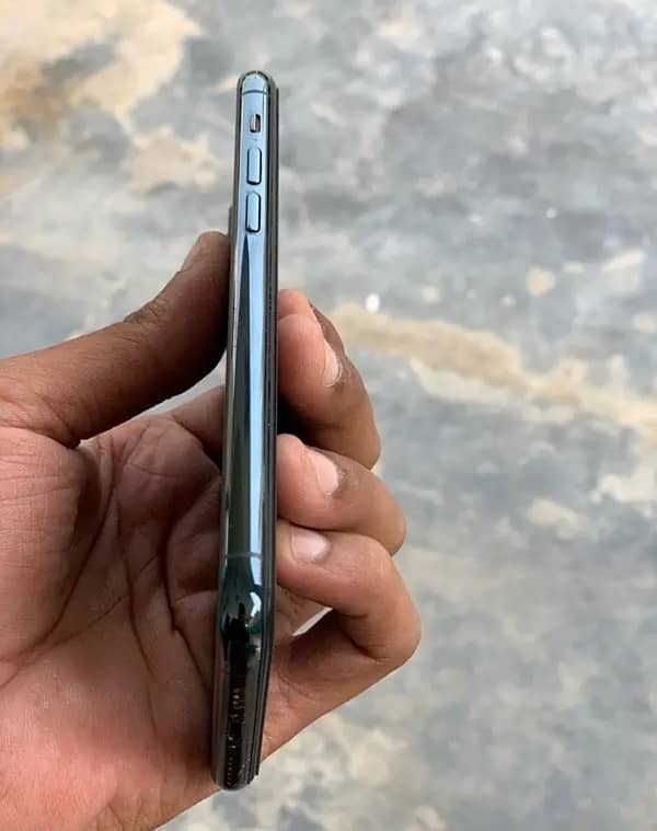 iPhone 11pro 256gb non pta factory unlock 5