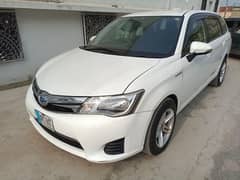 Toyota Corolla Fielder 2015