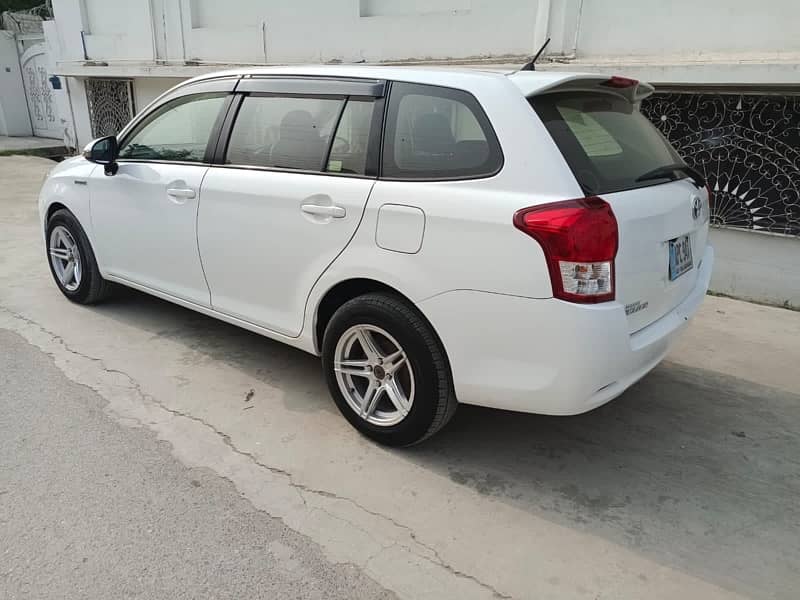 Toyota Corolla Fielder 2015 2