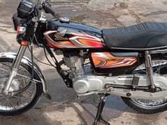 Honda CG 125 black colour 2022 Modal First ownar