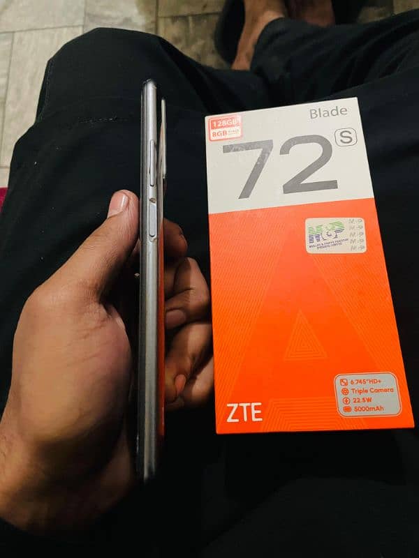 ZTE BLADE A72S 128GB 3