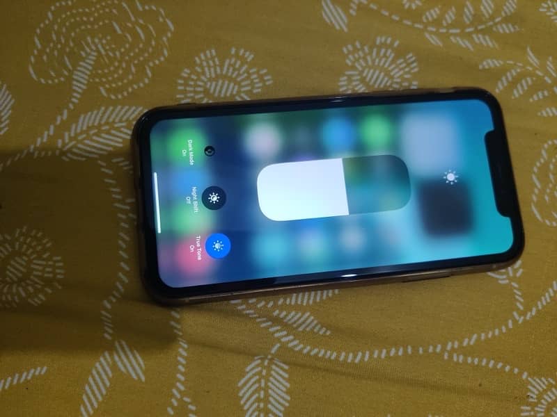 IPhone XR 128gb Factory unlocke PUBG lover 8