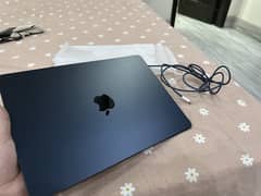 MacBook Air M2 100% Battery Health Midnight