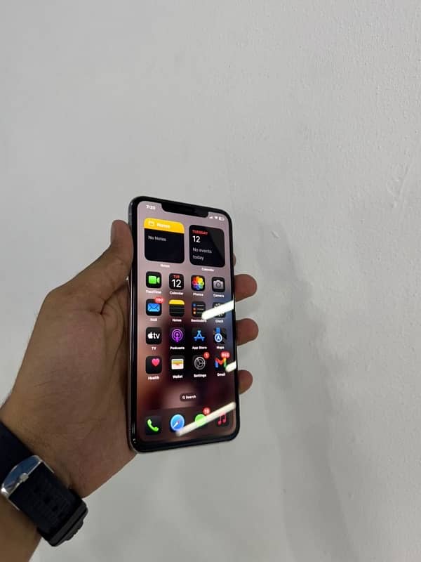 iphone xs max non pta 2/4 months sim working 1