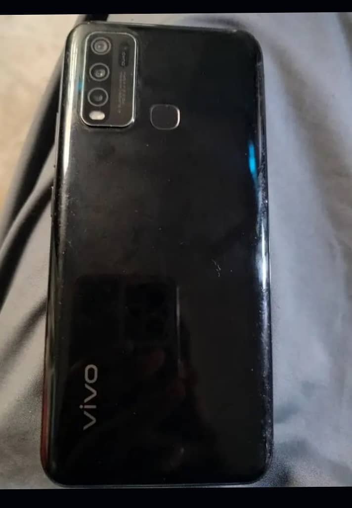 Vivo y30 4+1/128 PTA approved 1