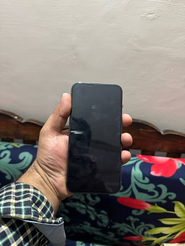 I phone 13 pro max 256 PTA approved physical dual sim 10/10 condition 3