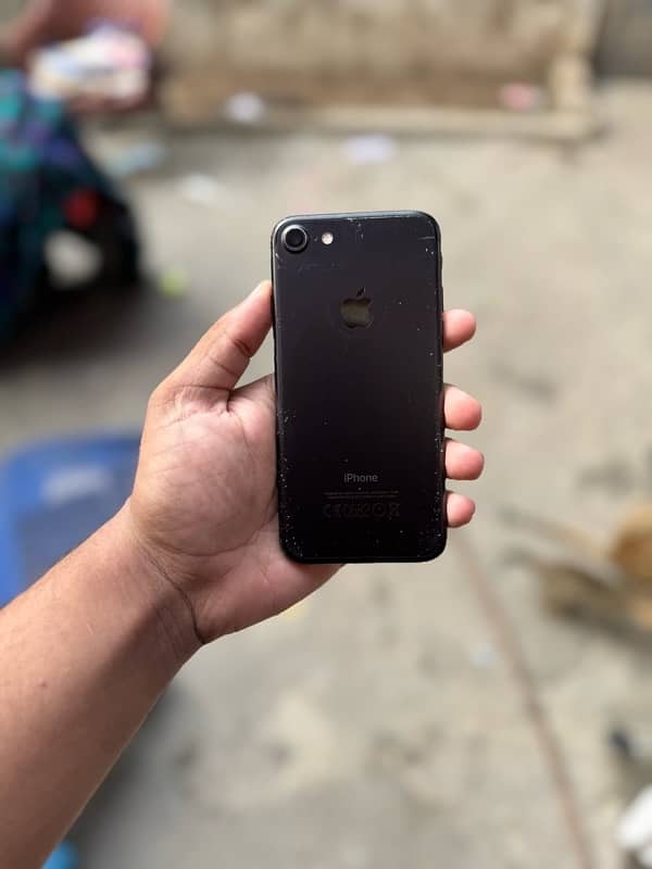 urgent sale I phone 7 black colour pta approved 03179937667 15