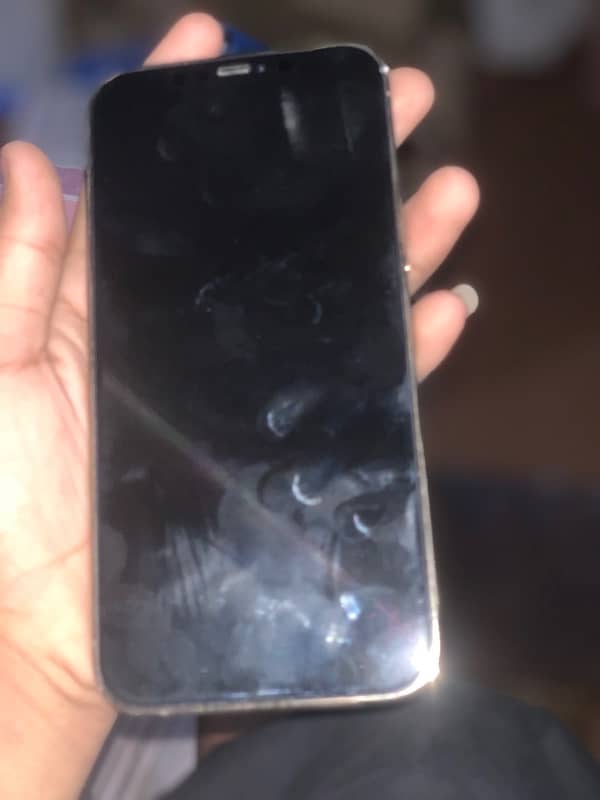 iPhone XS condition  10 by 10 betrry 88 64 hn 0