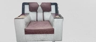 Raxcian Sofa Set