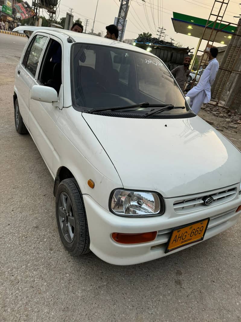 Daihatsu Cuore 2004 4