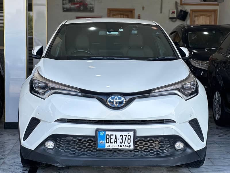 Toyota C-HR 2018 1