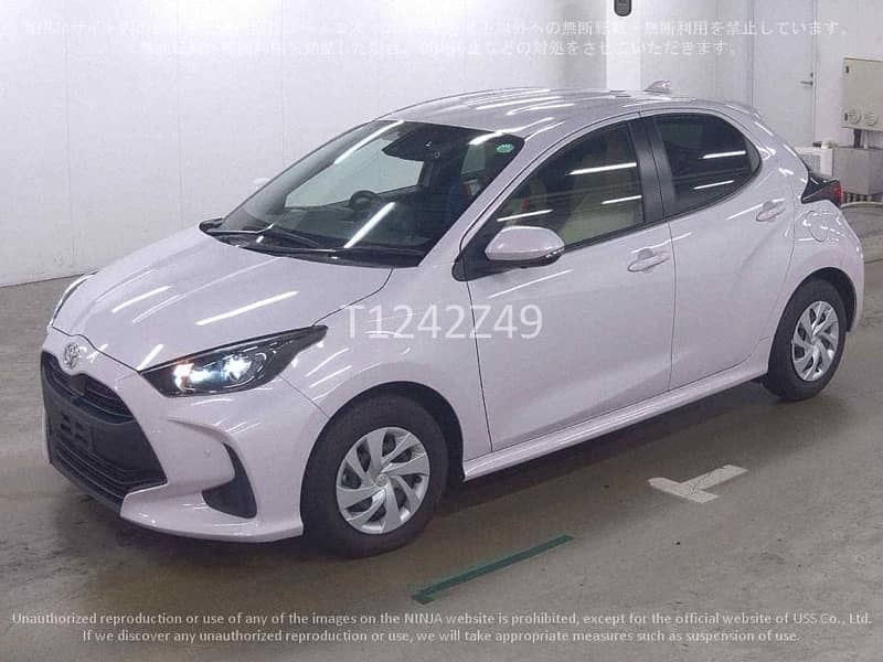 Toyota Yaris  2021 G Package 20K km only 2024 Import 2022 vitz 1