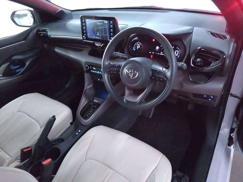 Toyota Yaris  2021 G Package 20K km only 2024 Import 2022 vitz 4