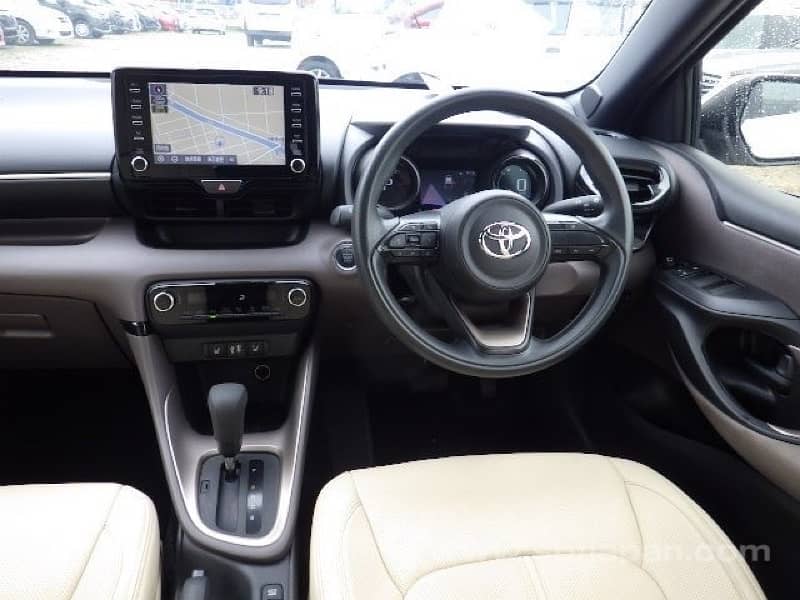 Toyota Yaris  2021 G Package 20K km only 2024 Import 2022 vitz 7