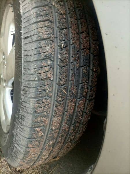 Suzuki Cultus VXL 2017 New Tyre 6