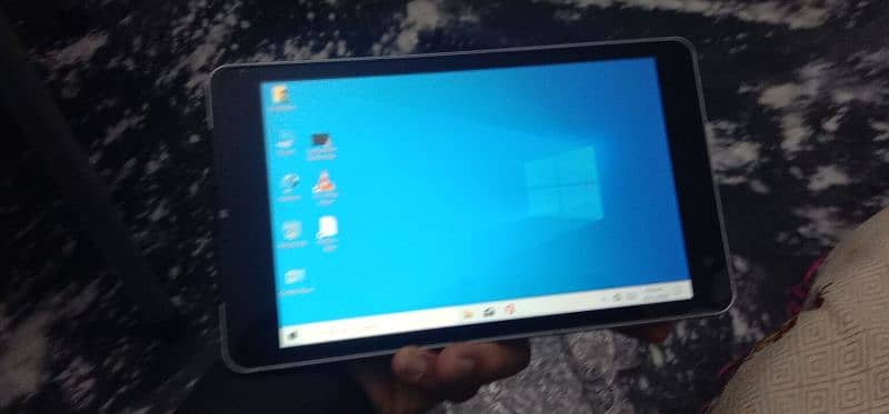 asus mini tablets computer window very new conditions 4