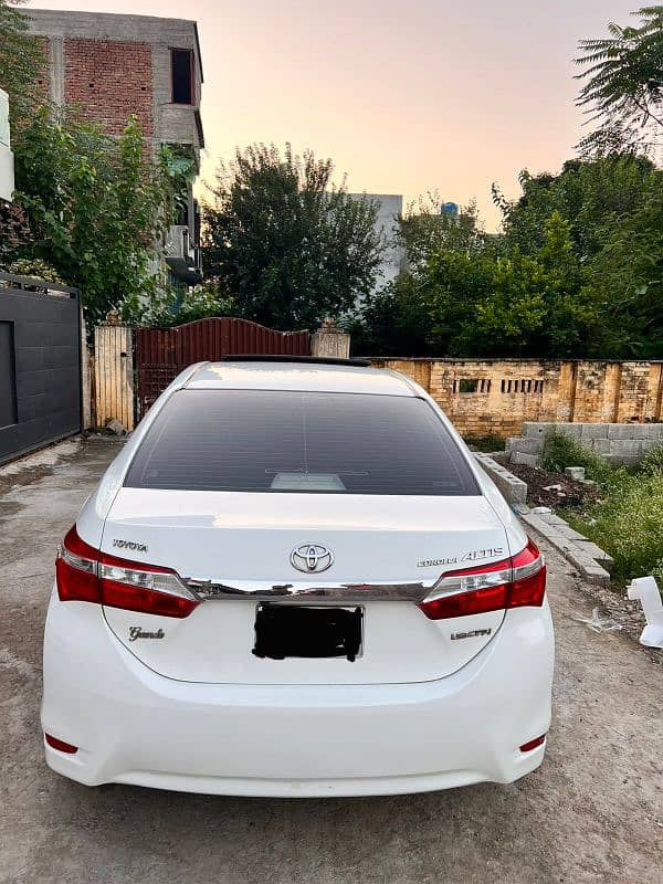 Toyota Altis Grande 2014 1