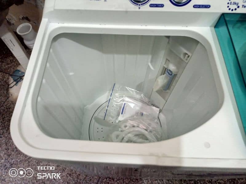 Haier  twin tub washing machin 6