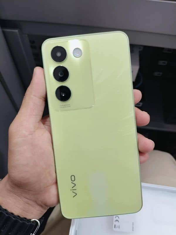 Vivo y100 2