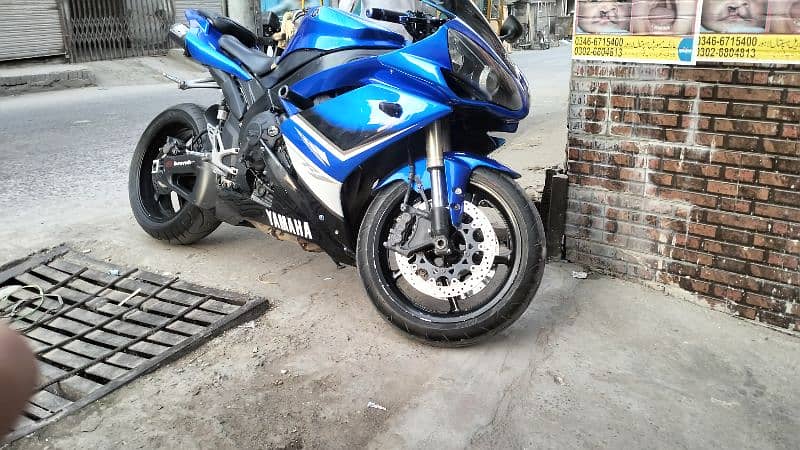 Yamaha yzf R1 2008. 3