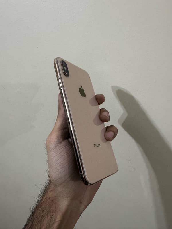 IPHONE XS MAX 1