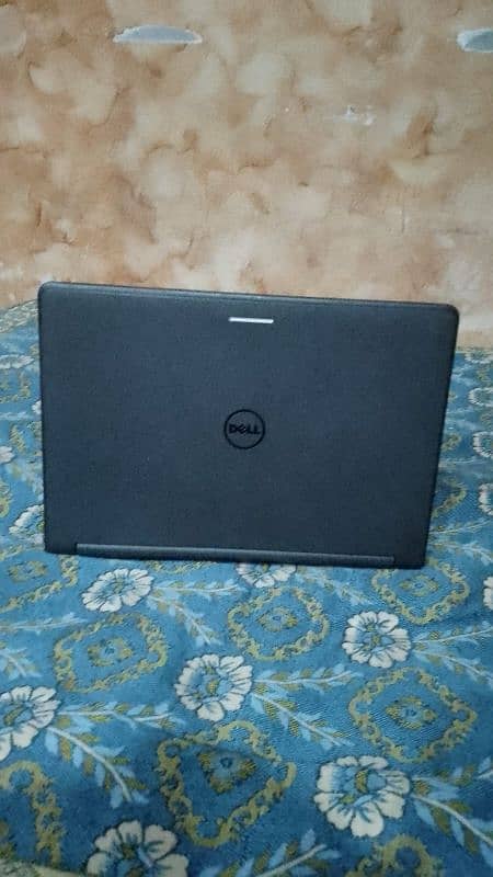 Dell | Chromebook N2840 | Storage 8 /64 price 30000 2