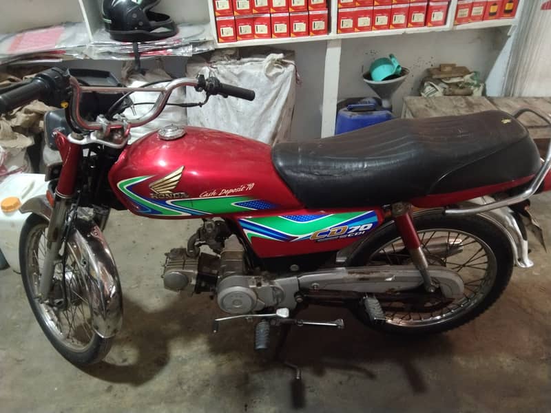 Honda CD 70 2018 4