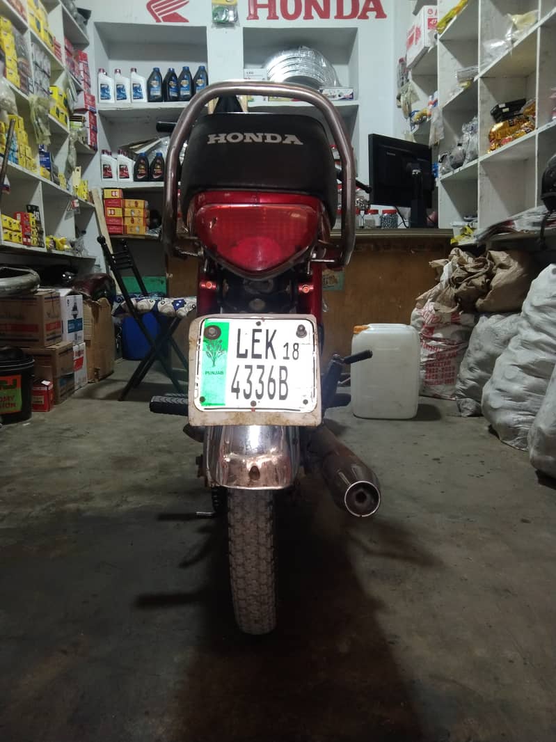 Honda CD 70 2018 5