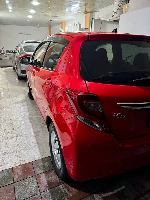 Toyota Vitz 2015 3