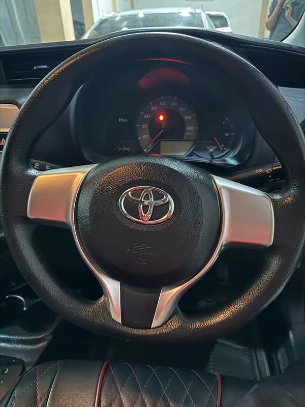 Toyota Vitz 2015 12