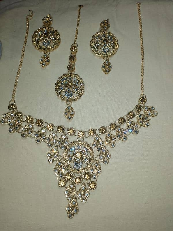 Elegant Jewelry Set With Box 0