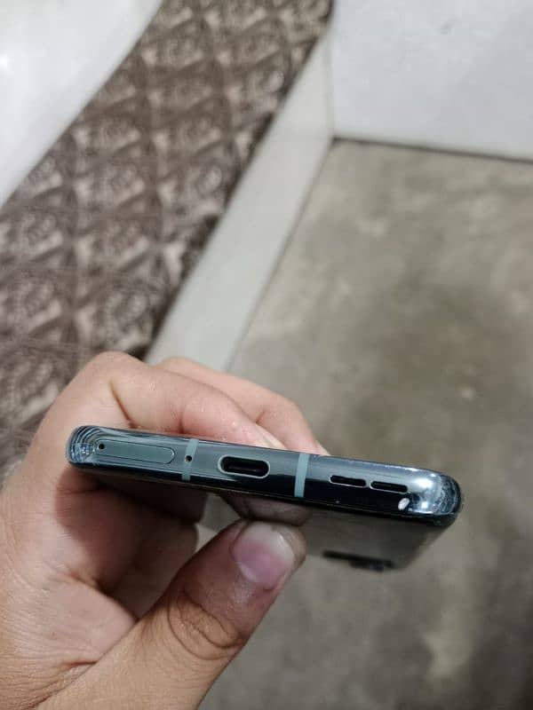 OnePlus 9pro 12 256 5