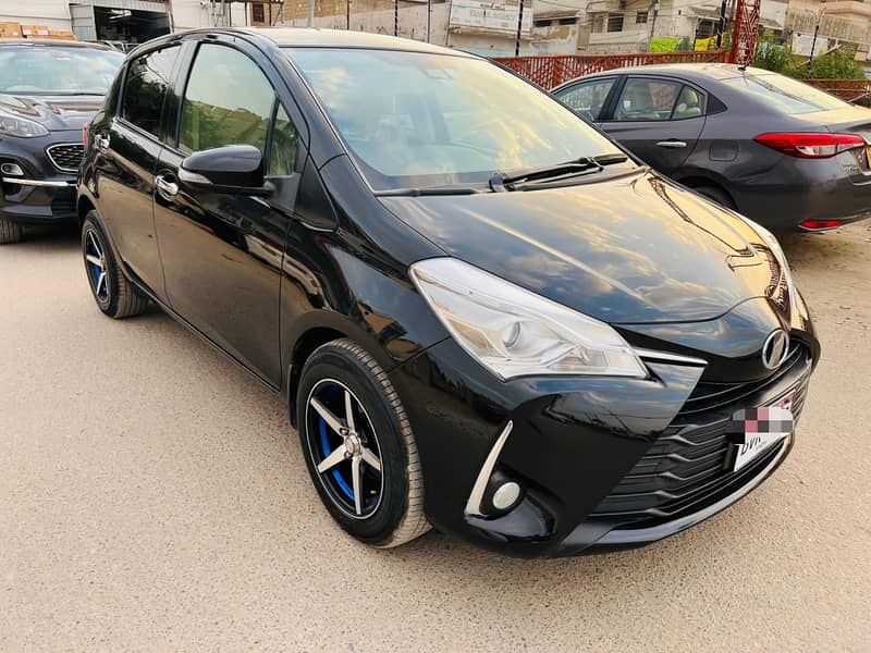 Toyota Vitz F safety edition 3 0