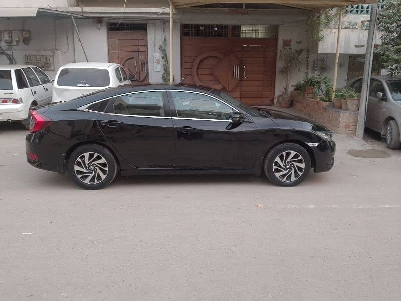 Honda Civic Oriel 2017 1