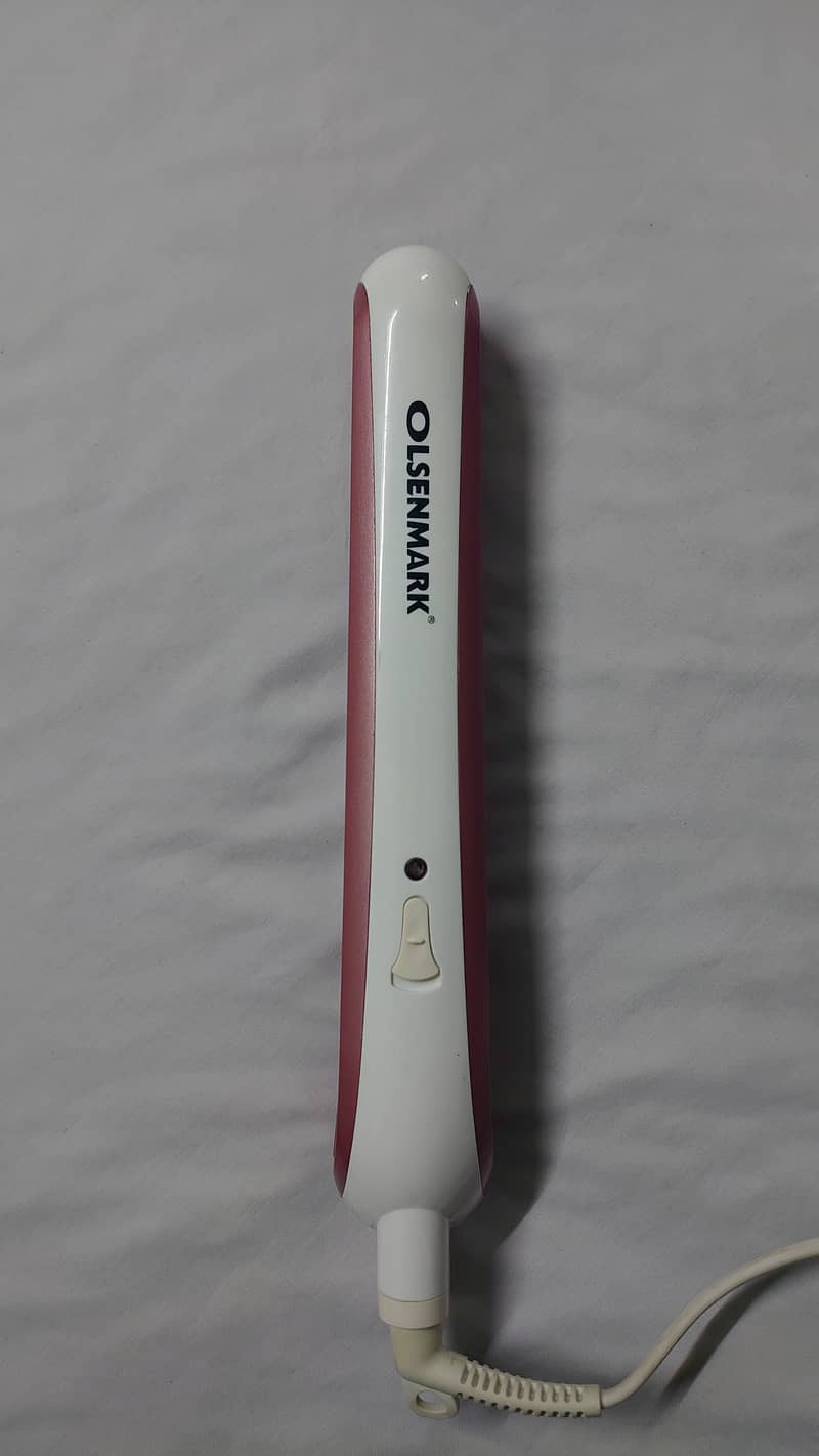 Olsenmark Ceramic Hair Straightener - Used Condition 4