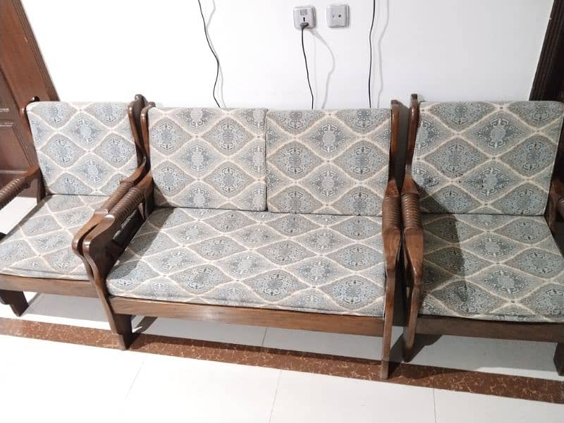 Antique best wood 4 seater sofa 0