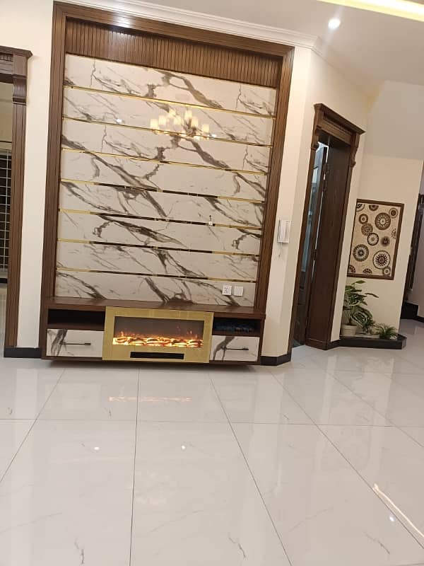 Rawalpindi Bahria Town phase8 10 Marla brand new house for rent overseas sector 10